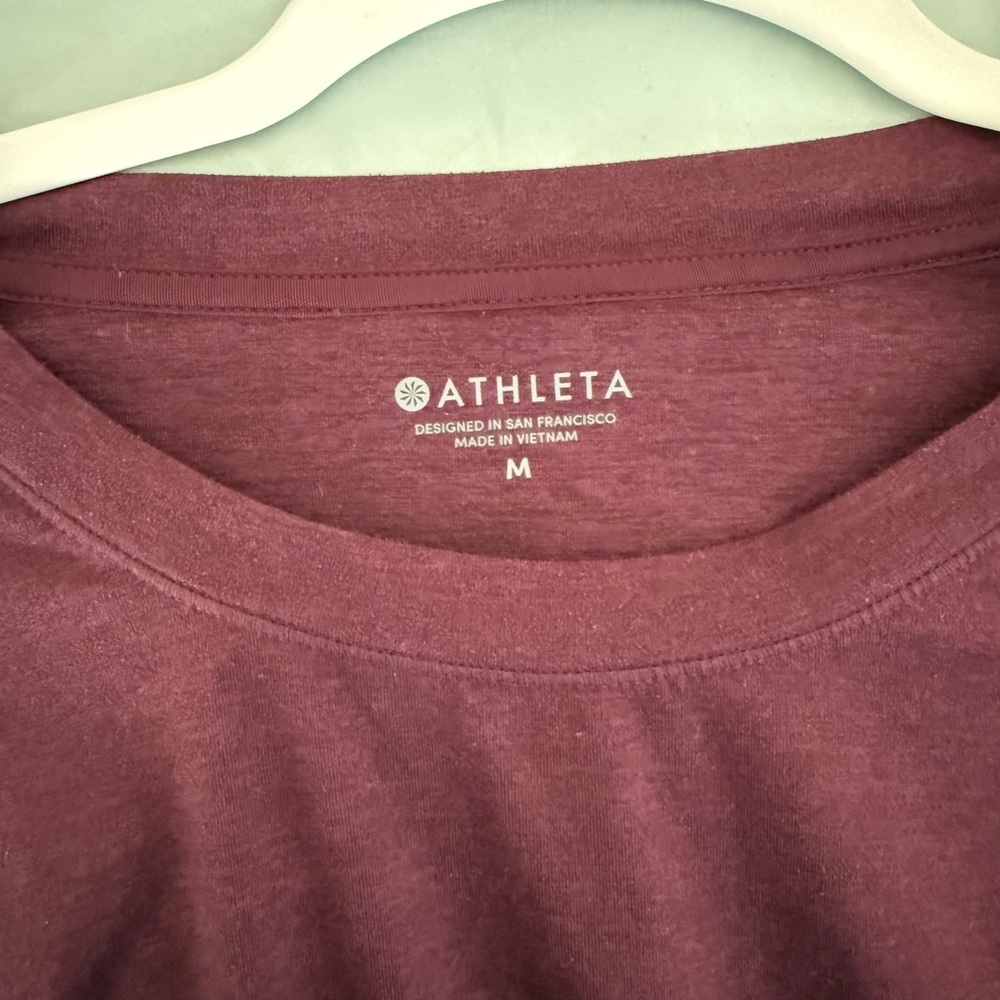 Athleta Womens Burgundy Long Sleeve Ruched Sides Shirt size Medium - Picture 10 of 14